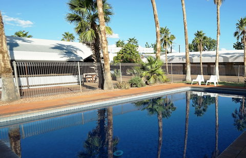 Bluestone Motor Inn - Accommodation Port Hedland 2