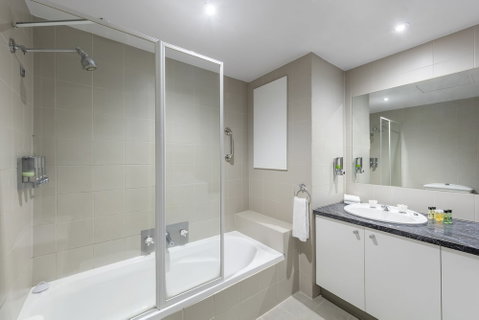 Riverside Apartments Melbourne - Accommodation Port Hedland 2