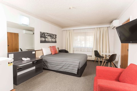 Belconnen Way Hotel Motel And Serviced Apartments - Accommodation Port Hedland 1
