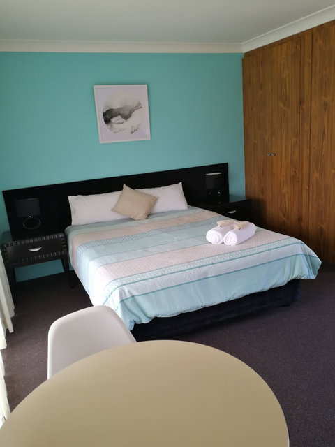 Lakeside Lodge Motel - Accommodation Port Hedland 5