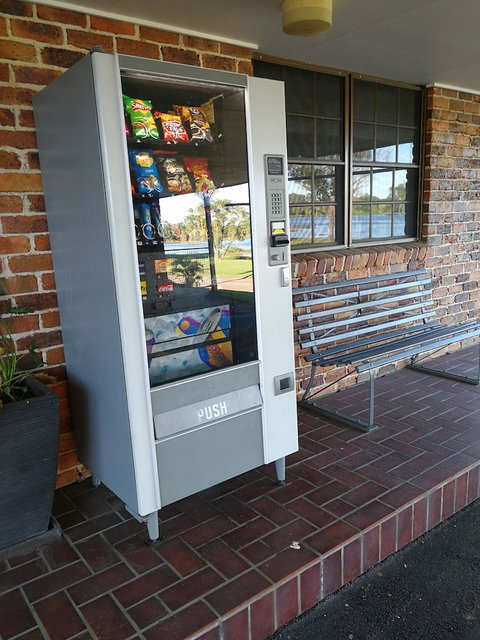 Lakeside Lodge Motel - Accommodation Port Hedland 4