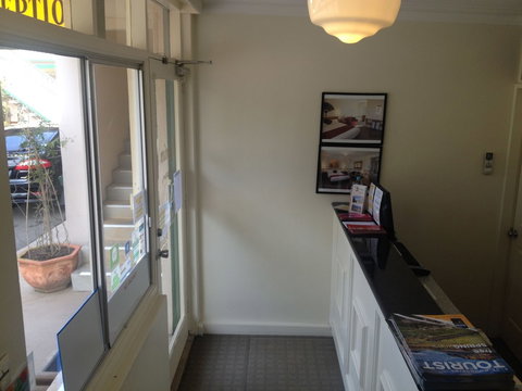 The 3 Explorers Motel - Accommodation Port Hedland 4