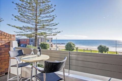 Beachfront Voyager Motor Inn - Accommodation Port Hedland 0