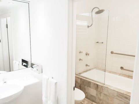 Ramada By Wyndham Cairns City Centre - Accommodation Port Hedland 2