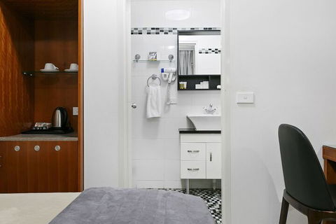 Comfort Inn & Suites Burwood - Accommodation Port Hedland 7