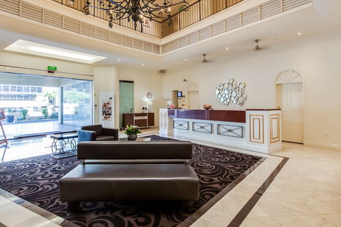 Central Cosmo Apartments - Accommodation Port Hedland 2