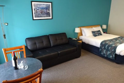 Victoria Lodge Motor Inn & Apartments - Accommodation Port Hedland 0