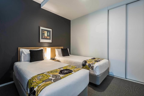 Mantra 100 Exhibition - Accommodation Port Hedland 6