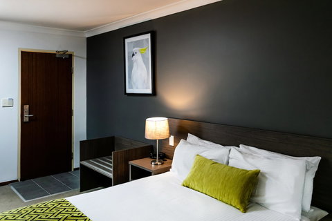 Best Western Plus Ambassador Orange - Accommodation Port Hedland 6