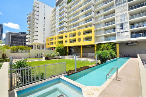 Oxygen Apartments - Accommodation Port Hedland 5