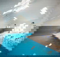 Deep Blue Hotel  Hot Springs - Accommodation Port Hedland