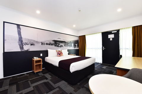 Mercure Alice Springs Resort - Accommodation Port Hedland 4