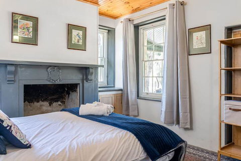 Reillys Wines Heritage Cottages - Accommodation Port Hedland 6