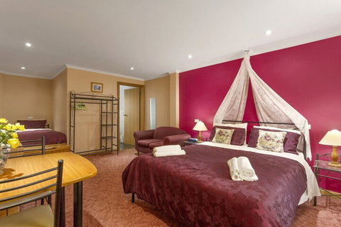 North East Rest Awhile Bed & Breakfast - Accommodation Port Hedland 3