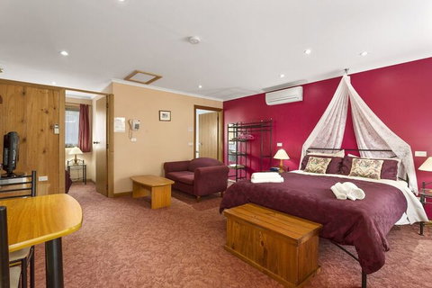 North East Rest Awhile Bed & Breakfast - Accommodation Port Hedland 2