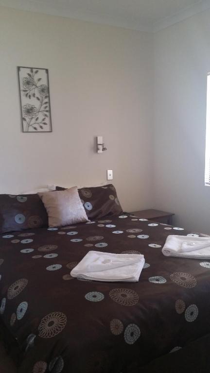 Lilacs Waterfront Villas & Cottages - Accommodation Port Hedland 3