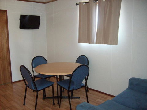 Jackos Holiday Cabins - Accommodation Port Hedland 1