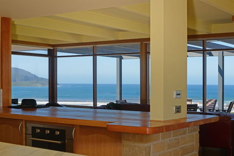 Cloudy Bay Villa - Accommodation Port Hedland 1