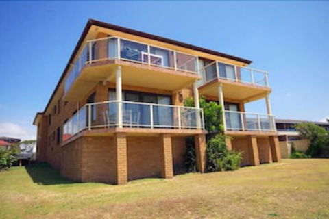 Avilla Court 2 - Accommodation Port Hedland 0