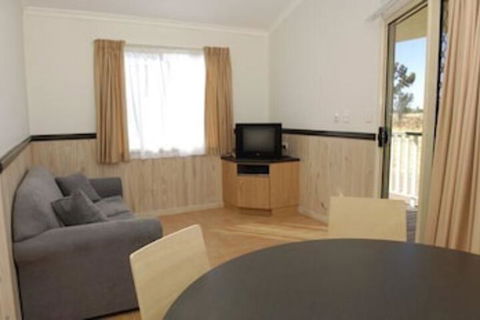 Longreach Tourist Park Caravan Park - Accommodation Port Hedland 4