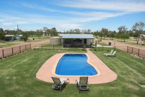 Longreach Tourist Park Caravan Park - Accommodation Port Hedland 3