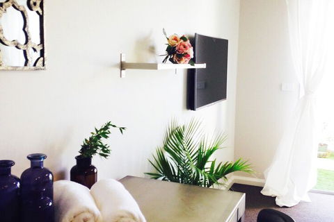 Ivy & Roses Boutique Apartments - Accommodation Port Hedland 1