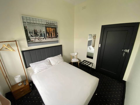 Rooms At Carboni's - Accommodation Port Hedland 6