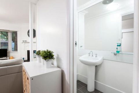 Bedford Terrace 3 - Accommodation Port Hedland 3