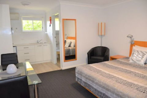 Culburra Beach Motel - Accommodation Port Hedland 0