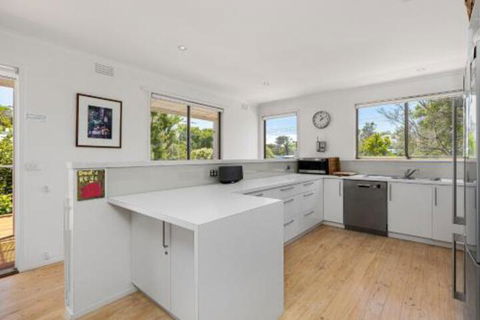 Coastal Retreat In Blairgowrie - Accommodation Port Hedland 3