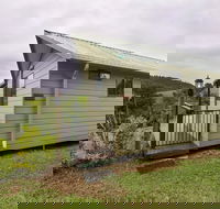Mena Creek Flower House - Accommodation Port Hedland