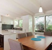 Maryrose Beautiful close walk to the beach - Accommodation Port Hedland