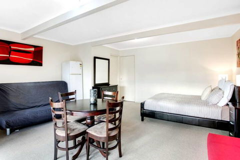 Isle Of Serenity - Accommodation Port Hedland 3