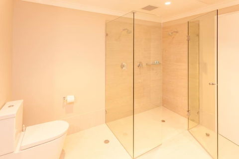 The Marina Hotel - Mindarie - Accommodation Port Hedland 6