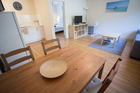 The Blue Door Villa - Accommodation Port Hedland 7