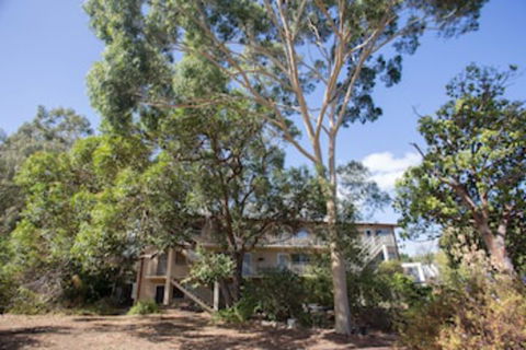 The Blue Door Villa - Accommodation Port Hedland 0