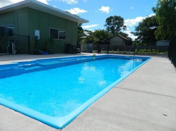 Dooleys Capella Tavern And Motel - Accommodation Port Hedland 1