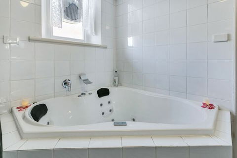 THE CHURCH Gawler Barossa Region - Accommodation Port Hedland 7