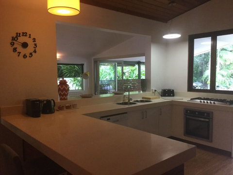 The Beach House Port Douglas - Accommodation Port Hedland 5