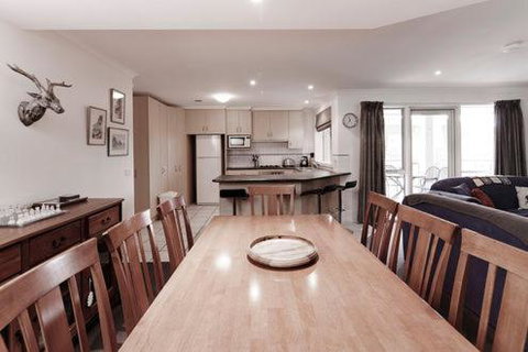 Reindeer 3 - Accommodation Port Hedland 4