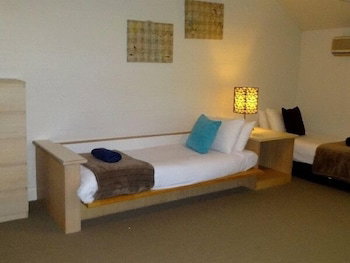 Ironbark - Deluxe Family Townhouse - Accommodation Port Hedland 1