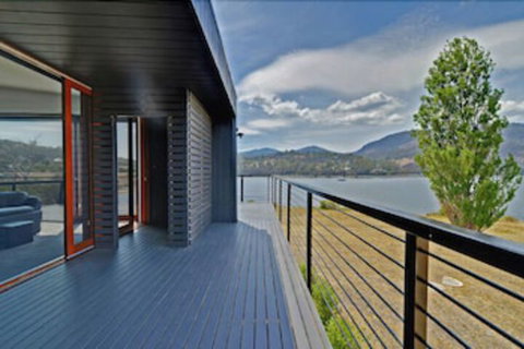 Amazing Unique Five-Star Waterfront Retreat - Accommodation Port Hedland 0