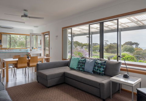 Emu Bay Holiday Homes - Accommodation Port Hedland 4
