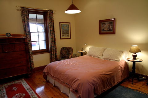 Adelaide Heritage Cottages & Apartments - Accommodation Port Hedland 5