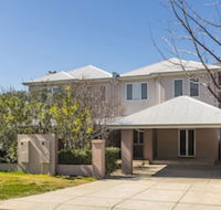 Inner Western Suburbs Retreat - Accommodation Port Hedland