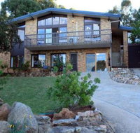 Alpine Apartment Great location with views of Lake Jindabyne - Accommodation Port Hedland
