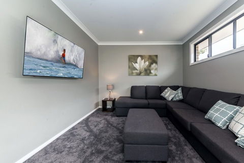 Tomaree Road 19 The Cottage - Accommodation Port Hedland 5