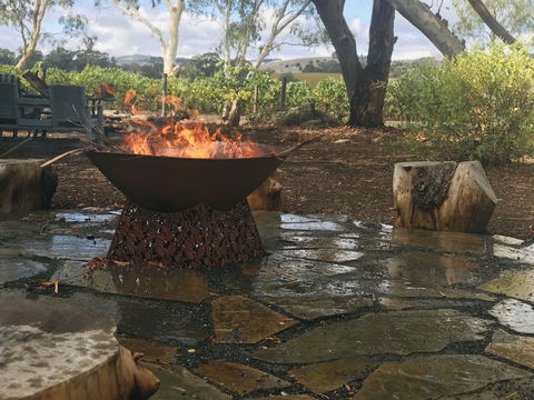 Azalea Cedar-Rose Villa - Accommodation Port Hedland 0