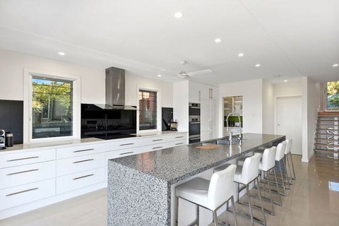 Ultimate Beach House - Accommodation Port Hedland 6