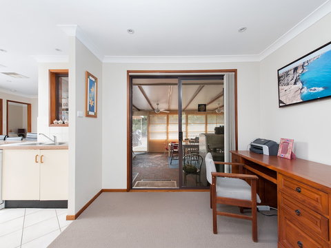 Wildflowers At Fingal Bay - Accommodation Port Hedland 2